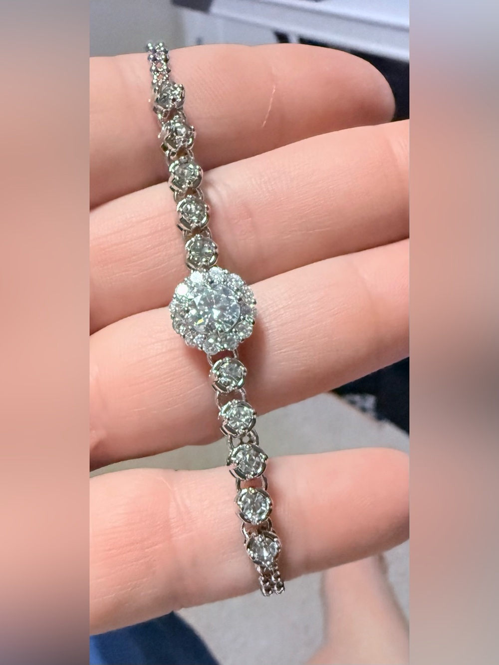 18k white gold plated 1CTW Moissanite tennis style bracelet 6-7 inch around